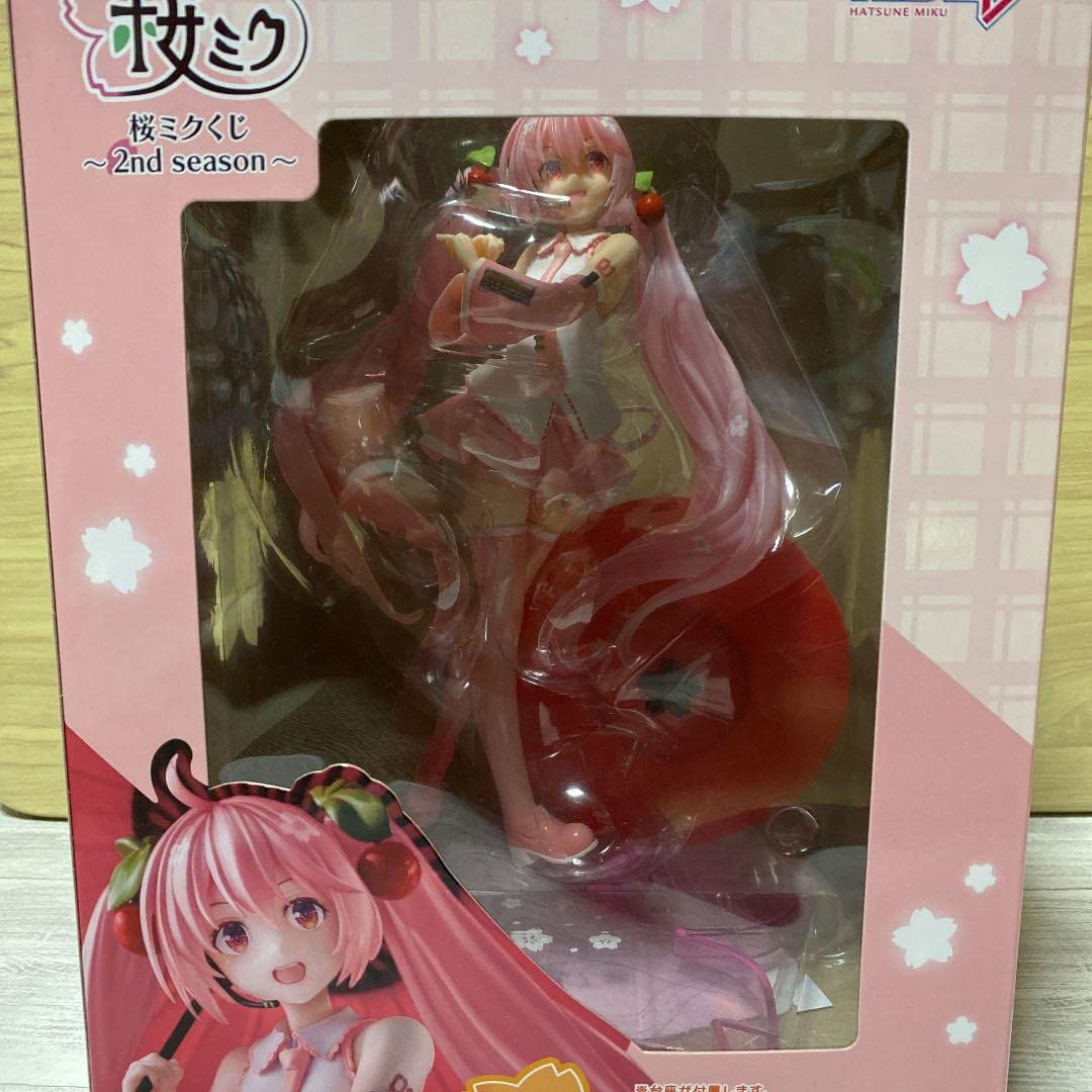 Amazon.co.jp: お桜ミク 描き下ろしフィギュア ラストハッピー賞